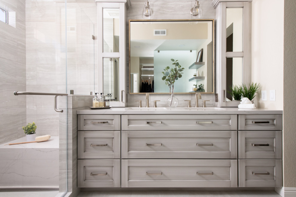 Home design - transitional home design idea in Orange County