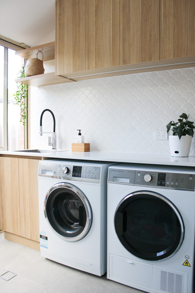 Inspiration for a modern laundry room in Perth.