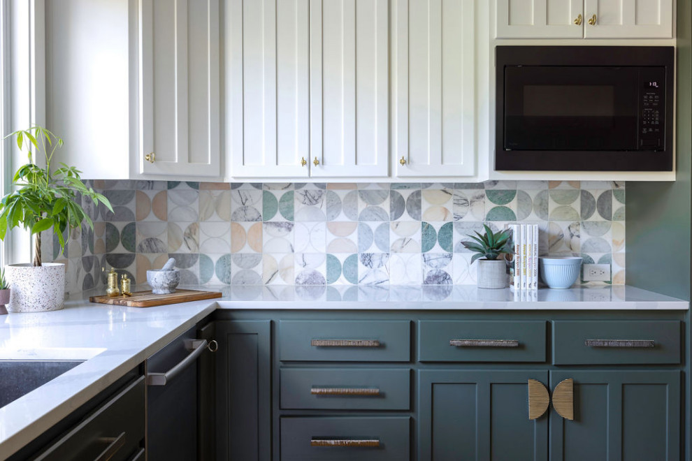 Transitional home design photo in Seattle