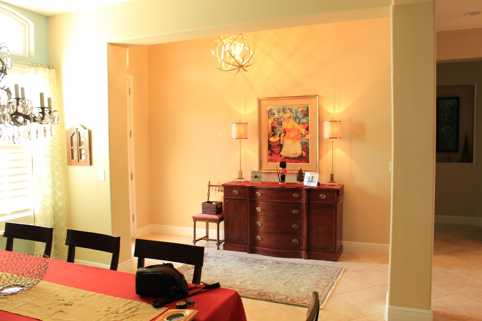 Inspiration for a transitional entryway remodel in Tampa