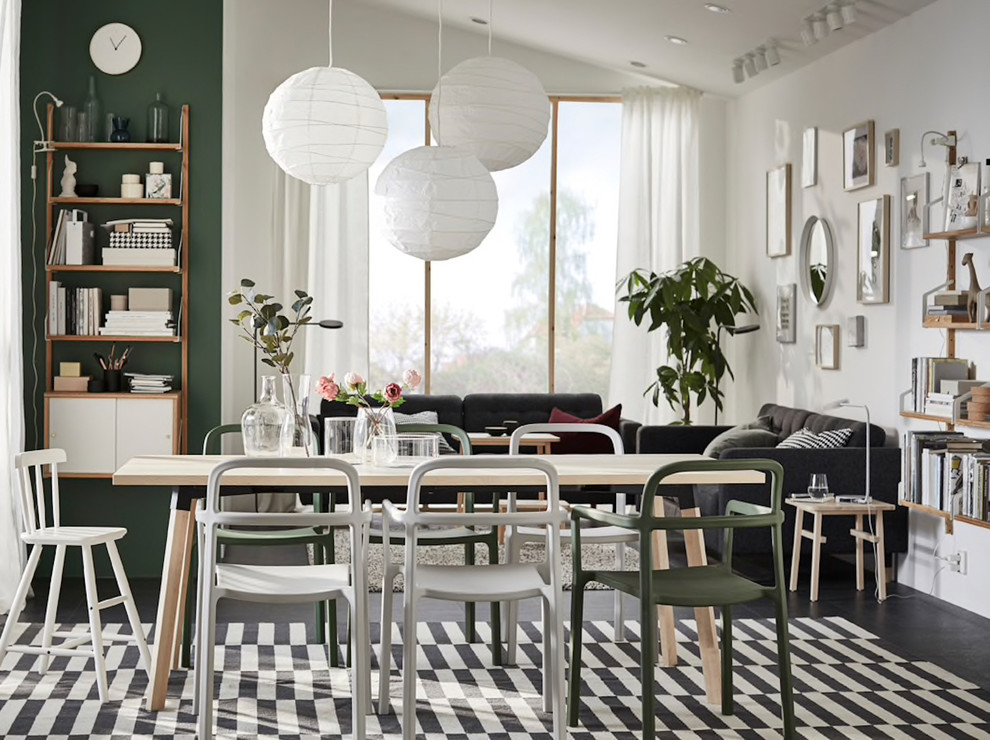 This is an example of a scandinavian dining room in Paris.