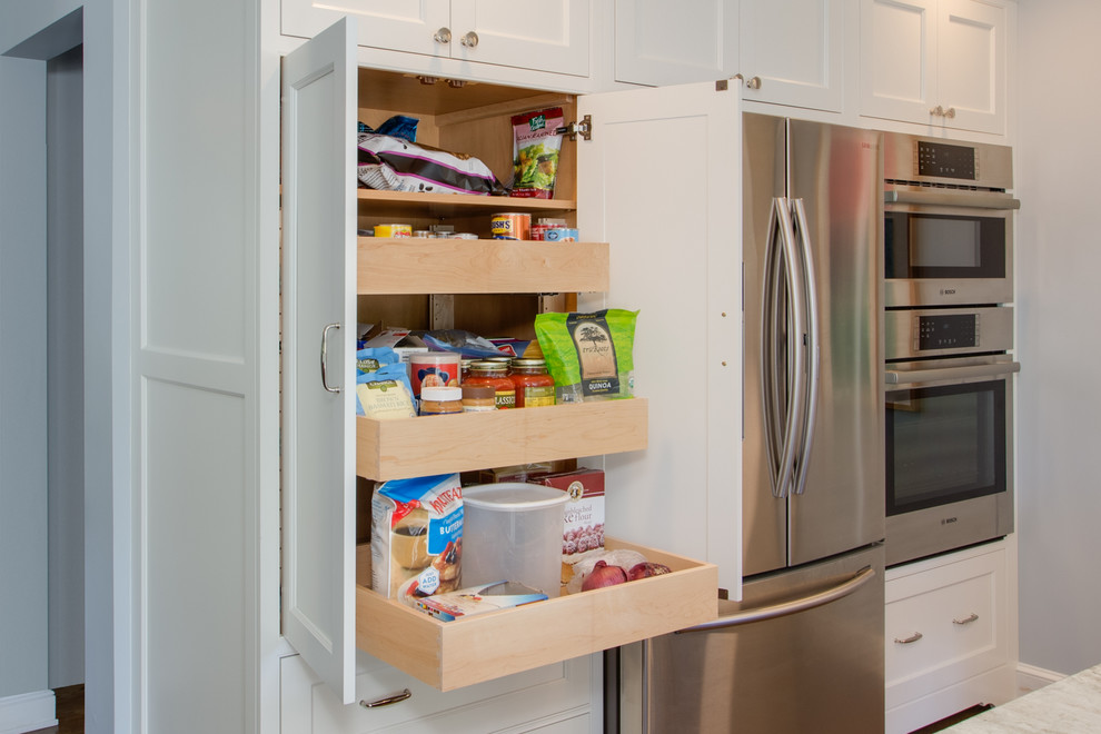 Transitional kitchen photo in Boston