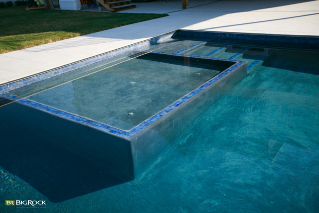 In Pool Hot Tub contemporary-swimming-pool