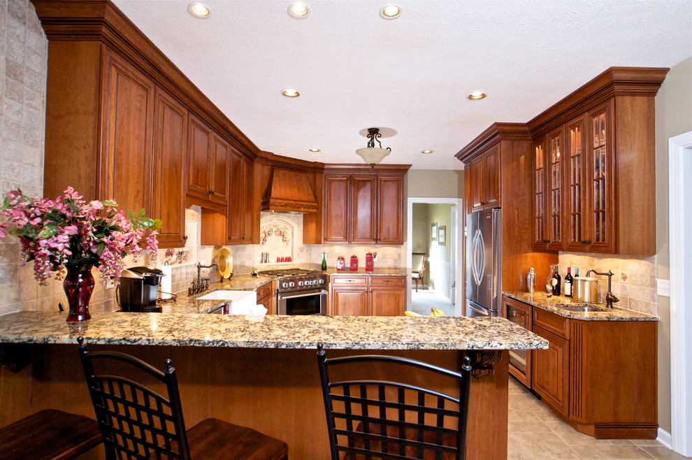 CHERRY KITCHEN WITH SPLAY