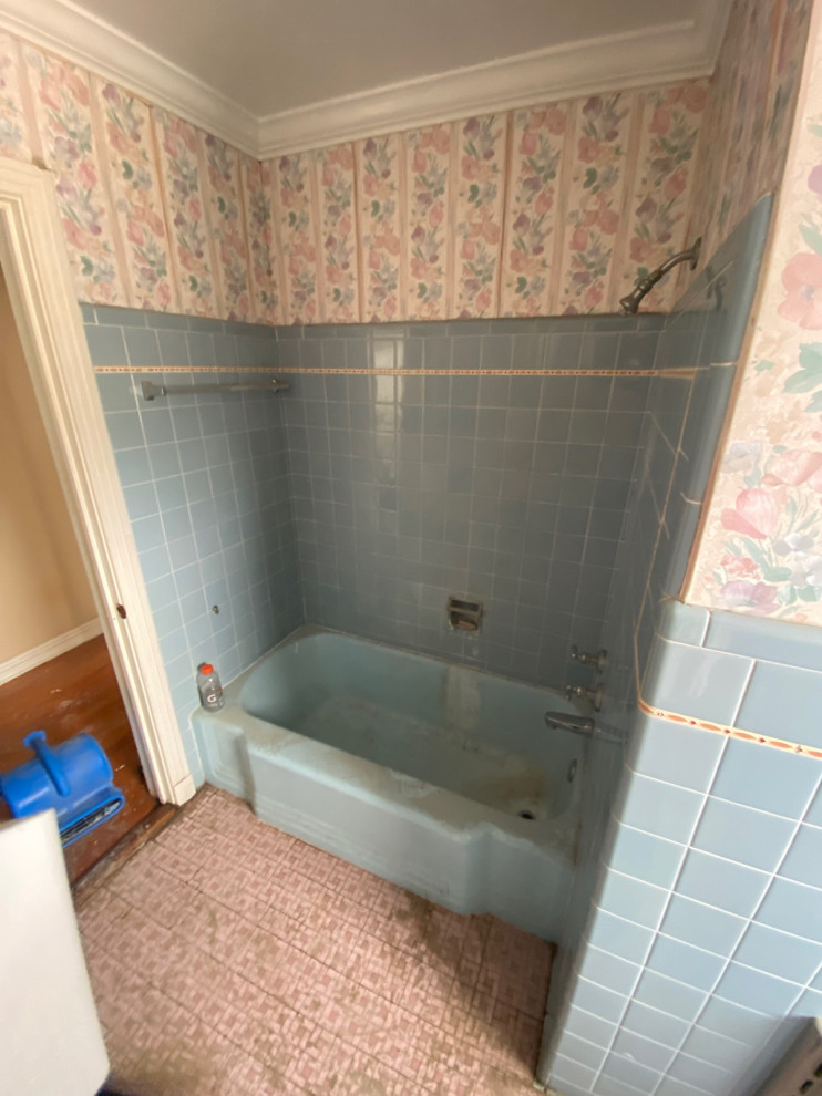 8 Ways to Spruce Up an Older Bathroom (Without Remodeling)