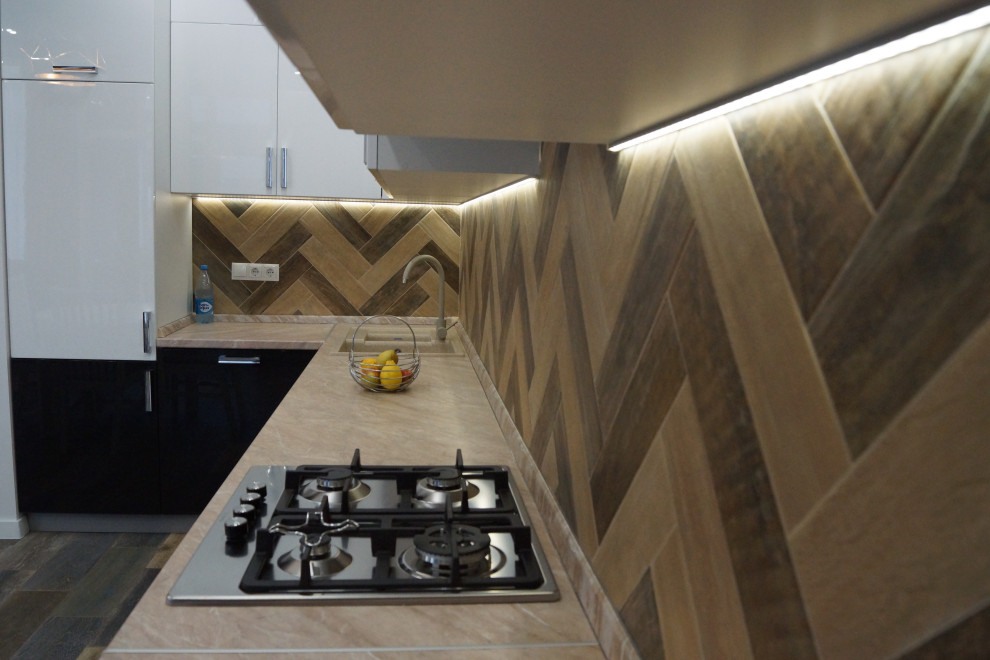 Трешка ЖК Кристал