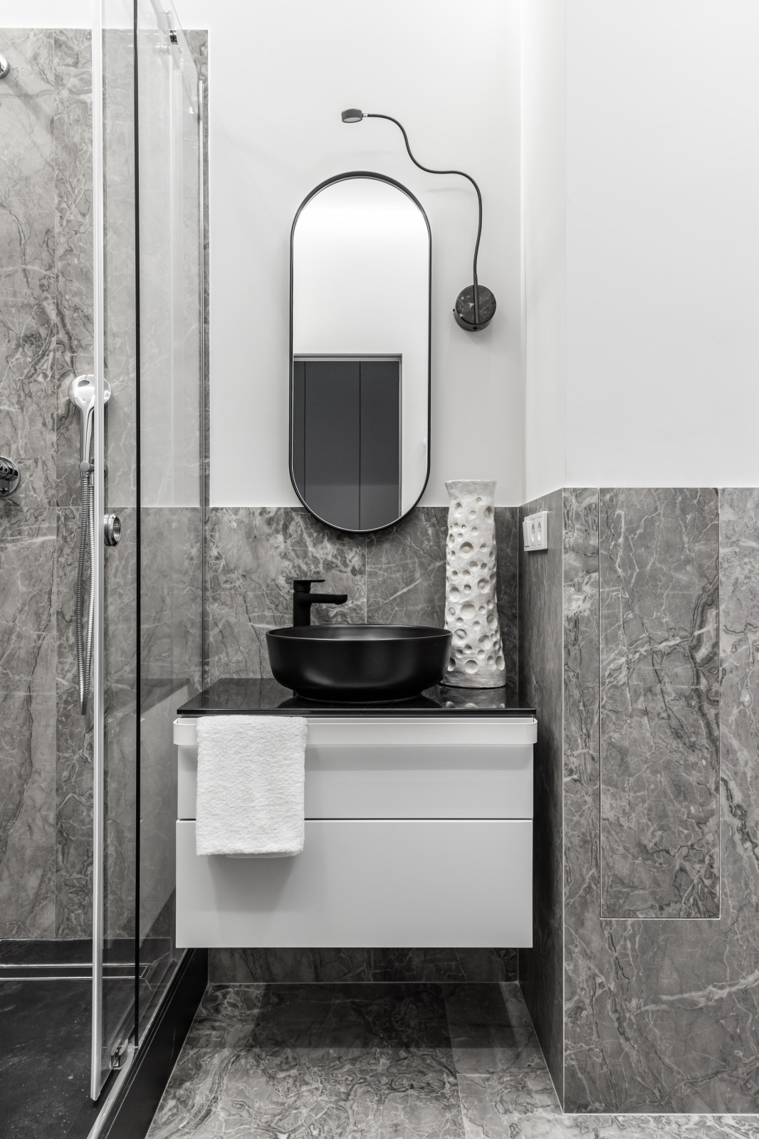 Интерьер для себя: однокомнатная квартира со спальней и мини-гостиной