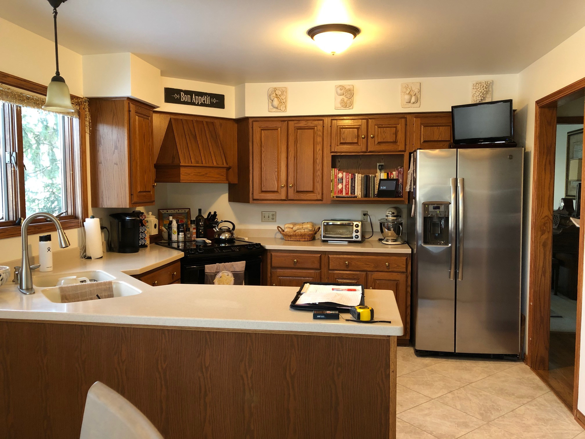 Stunning White Kitchen-before photo