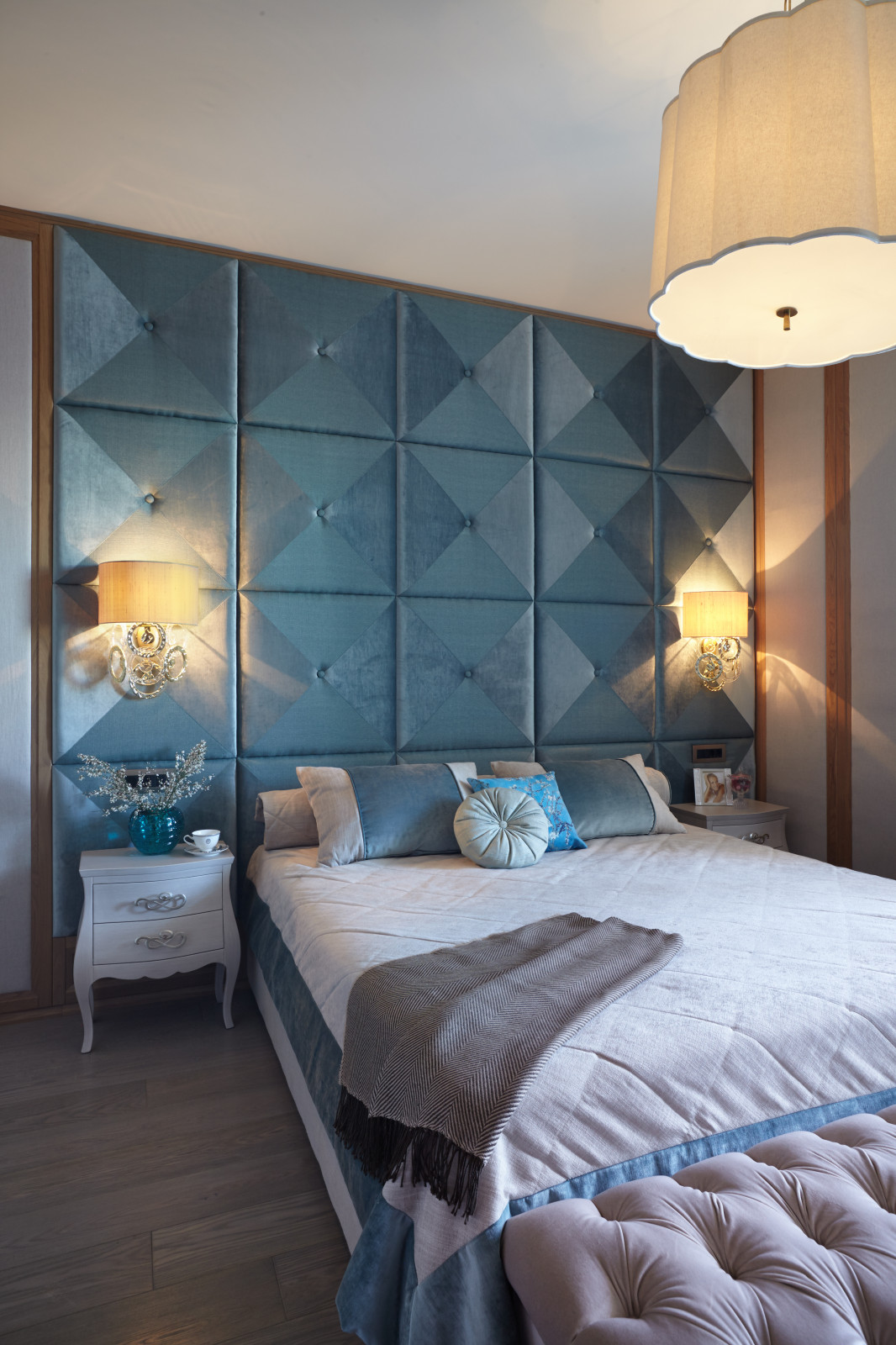 неоклассика в серых тонах