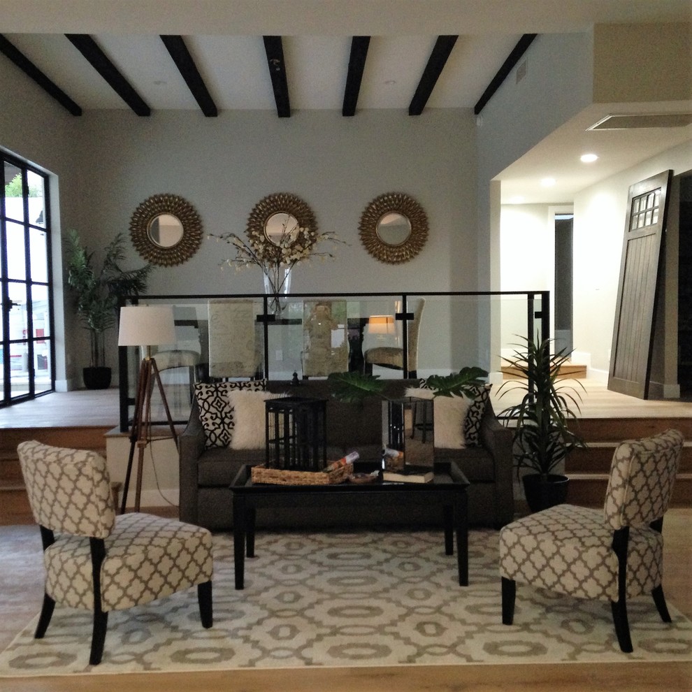 Inspiration for a transitional home design remodel in Phoenix