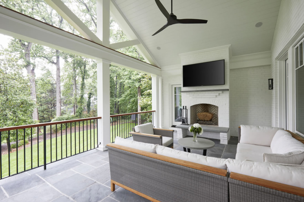 Inspiration for a transitional porch remodel in Richmond