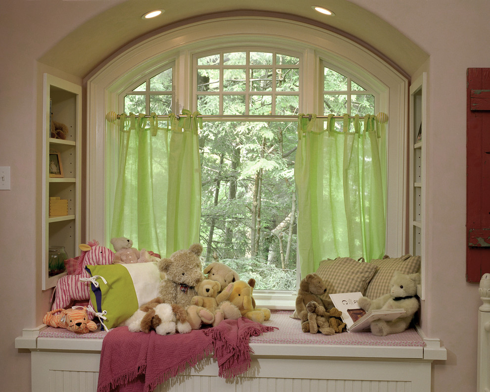 Inspiration for a traditional kids' playroom in New York.