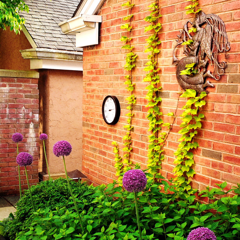 Inspiration for a landscaping in Other.