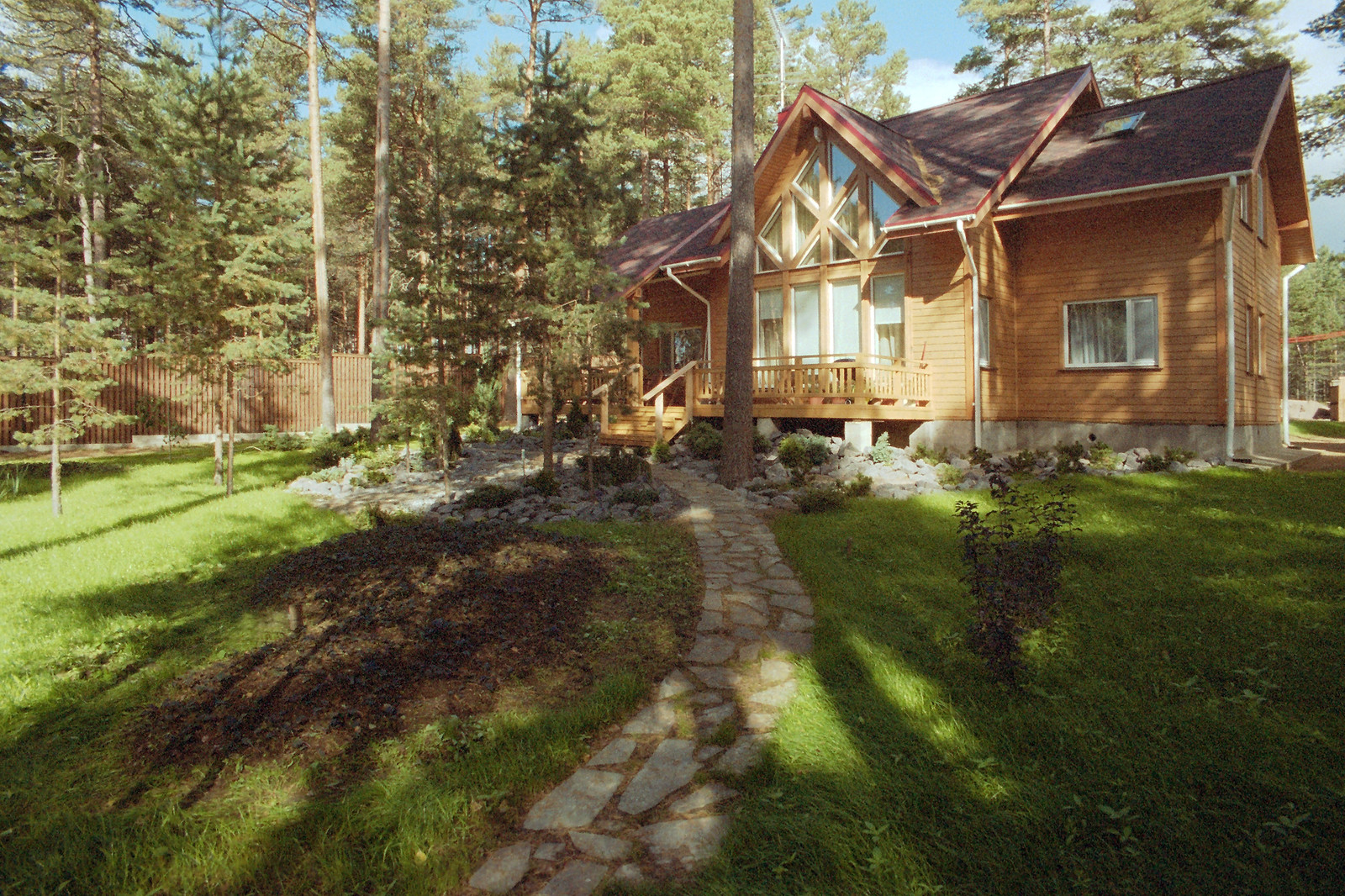 Ландшафтный дизайн частный дом в п.Сосново