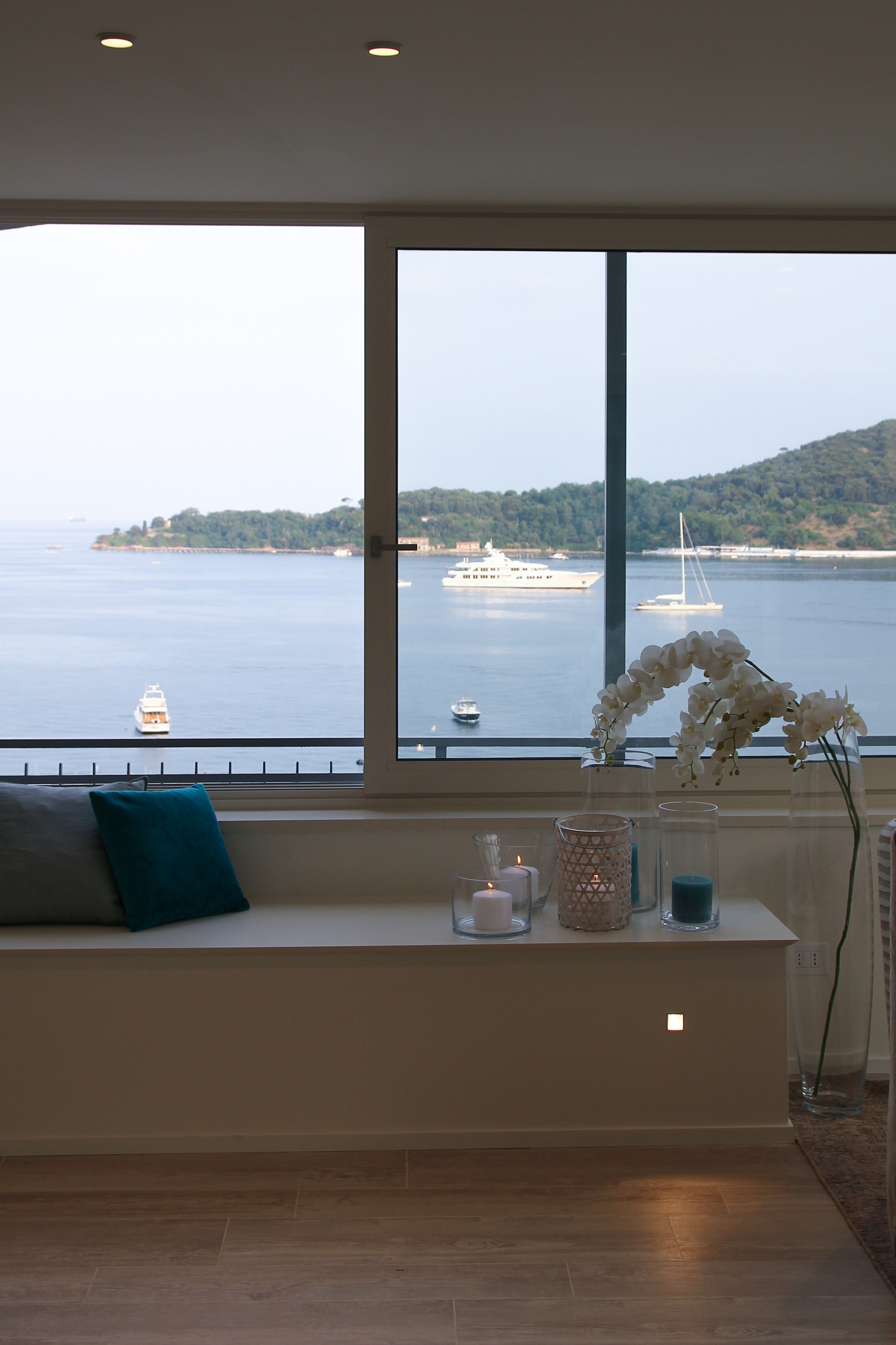 ATTICO LE-RVI, Portovenere