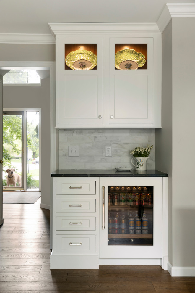 Traditional Home Bar - Traditional - Home Bar - Minneapolis | Houzz