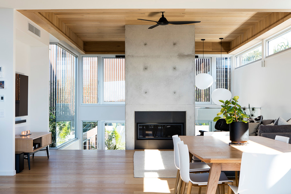 Inspiration for a contemporary dining room in Sunshine Coast.
