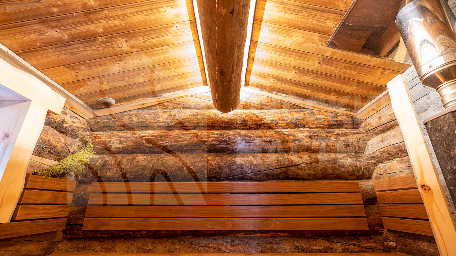 Баня из полярной сосны Кело