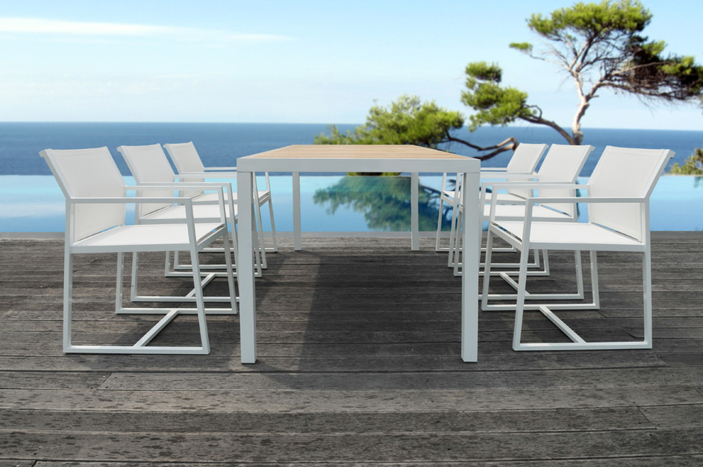 Outdoor furniture Singapore