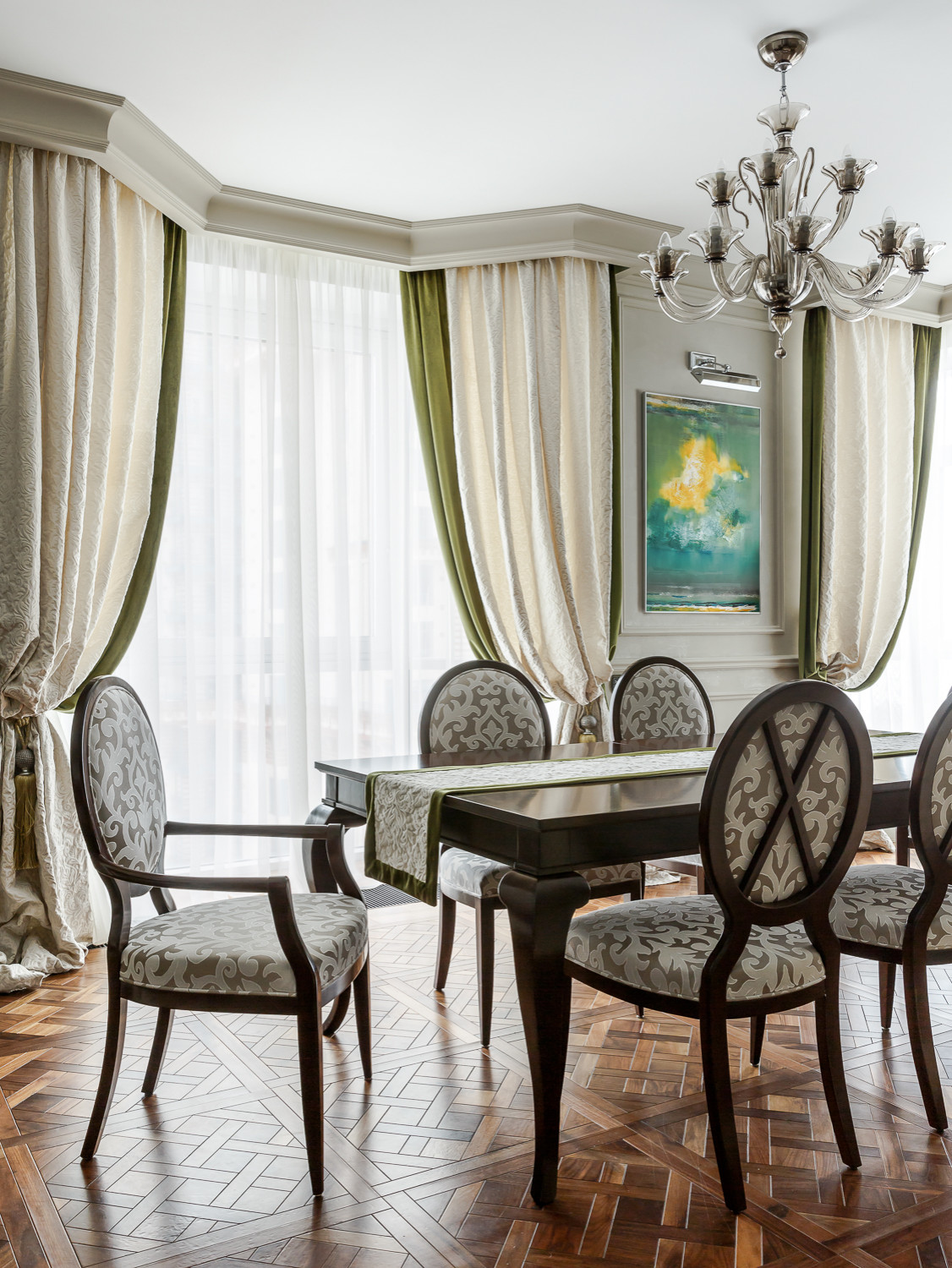 Гостиная зона в ЖК "Алые паруса"