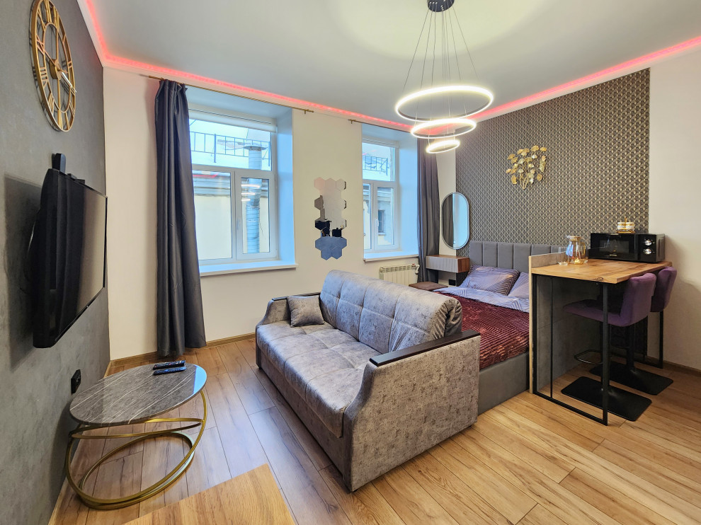 Студия в центре СПб на Невском