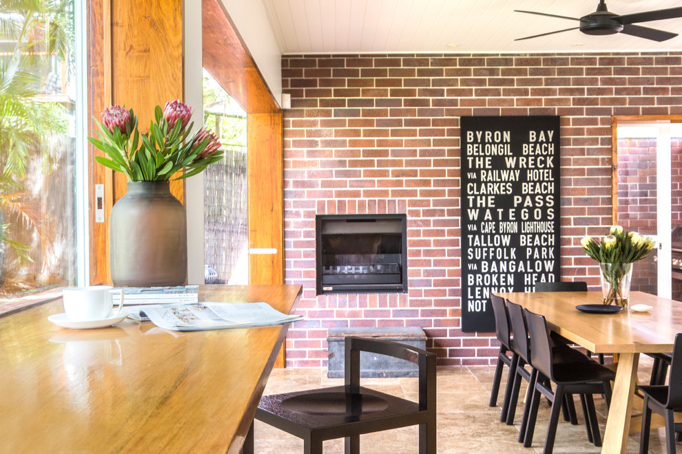 Inspiration for a contemporary dining room in Brisbane.