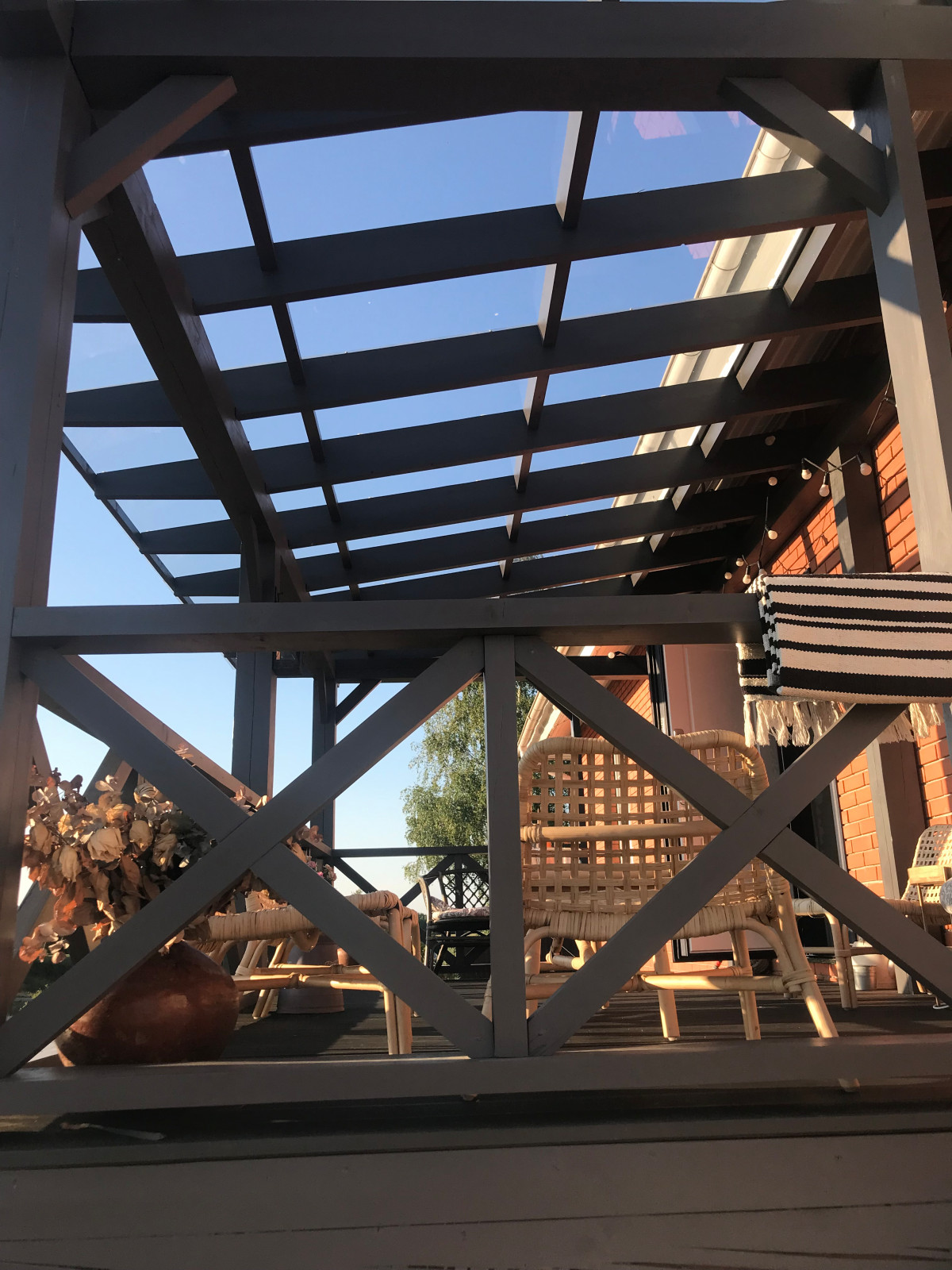 Одноэтажный жилой дом с верандой