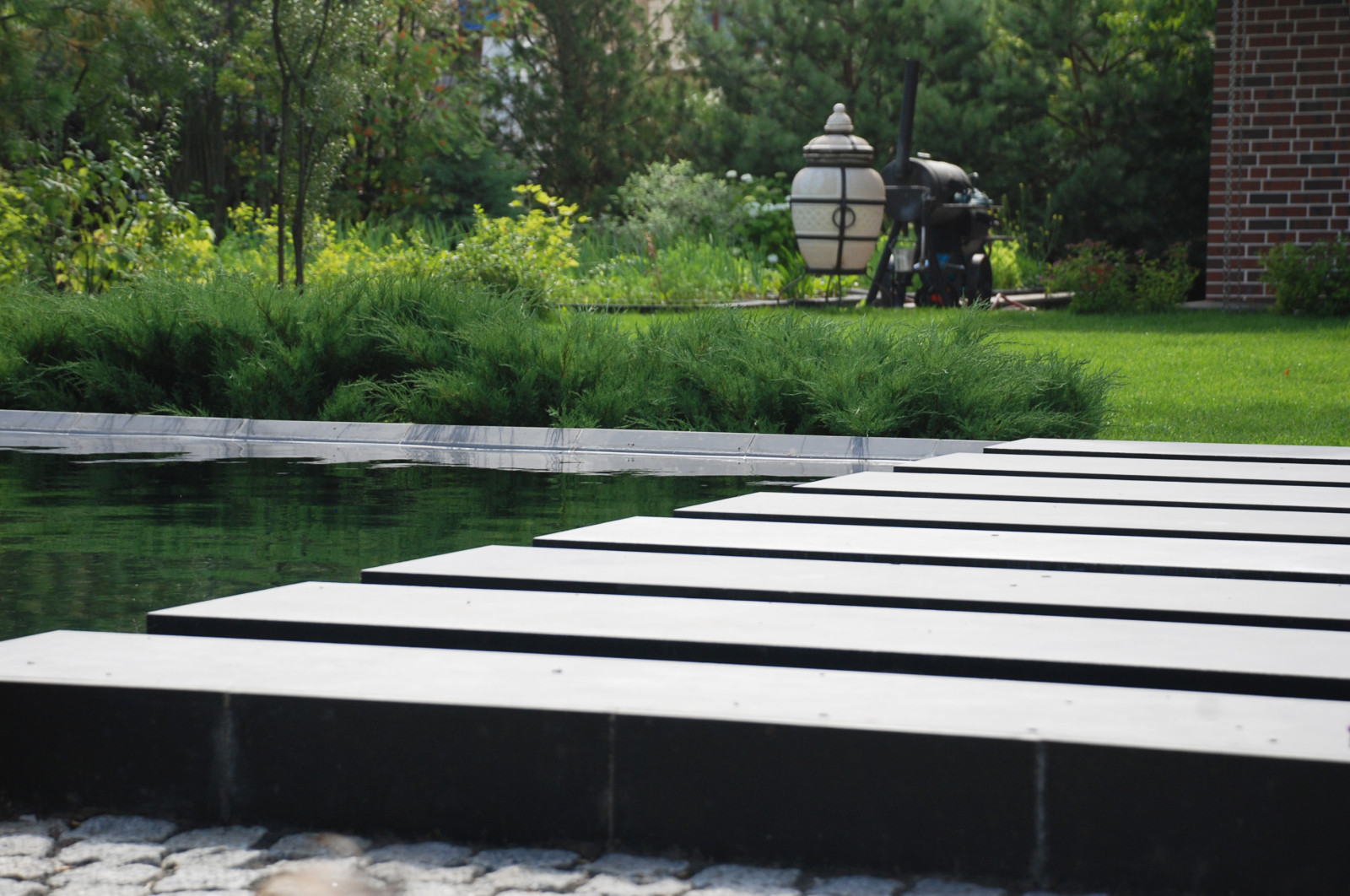 Современный сад в КП "Променад"