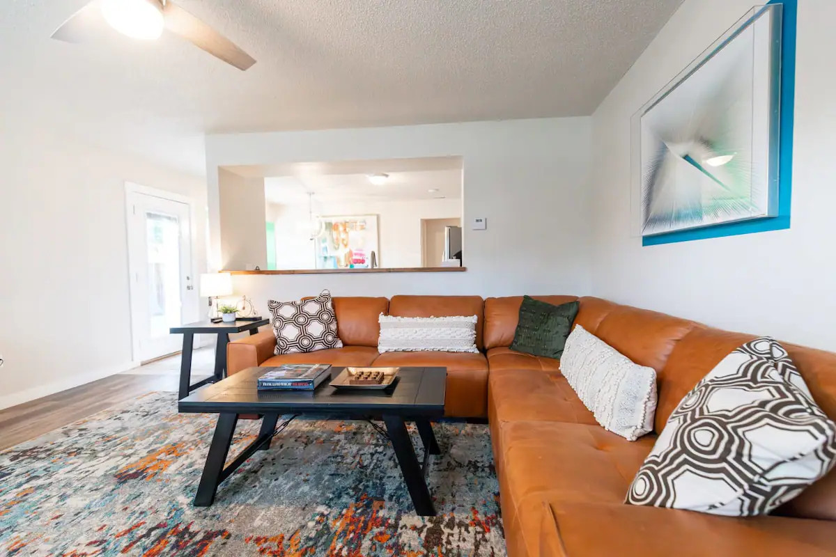 Vacation Rental - The Artful Nest