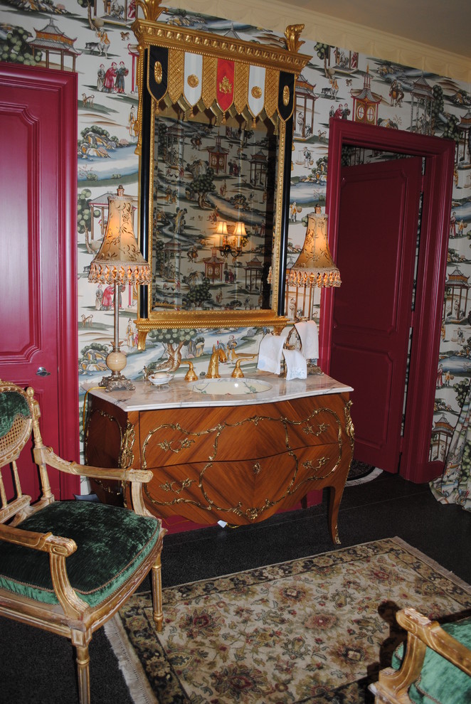 Inspiration for a traditional bathroom in Minneapolis.