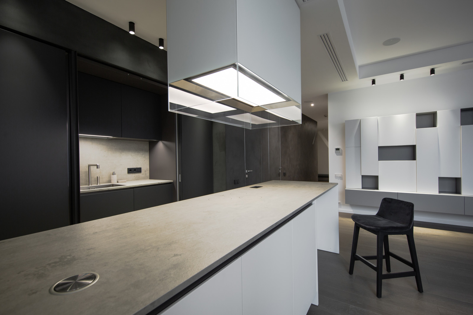 Реализация проекта в ЖК "Дом на Мосфильмовской"