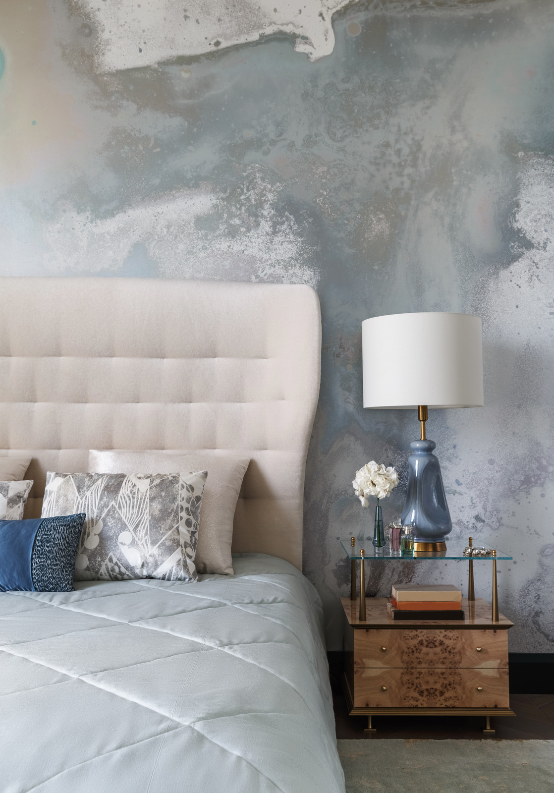 Квартира на Мосфильмовской совместно с Ириной Марченковой