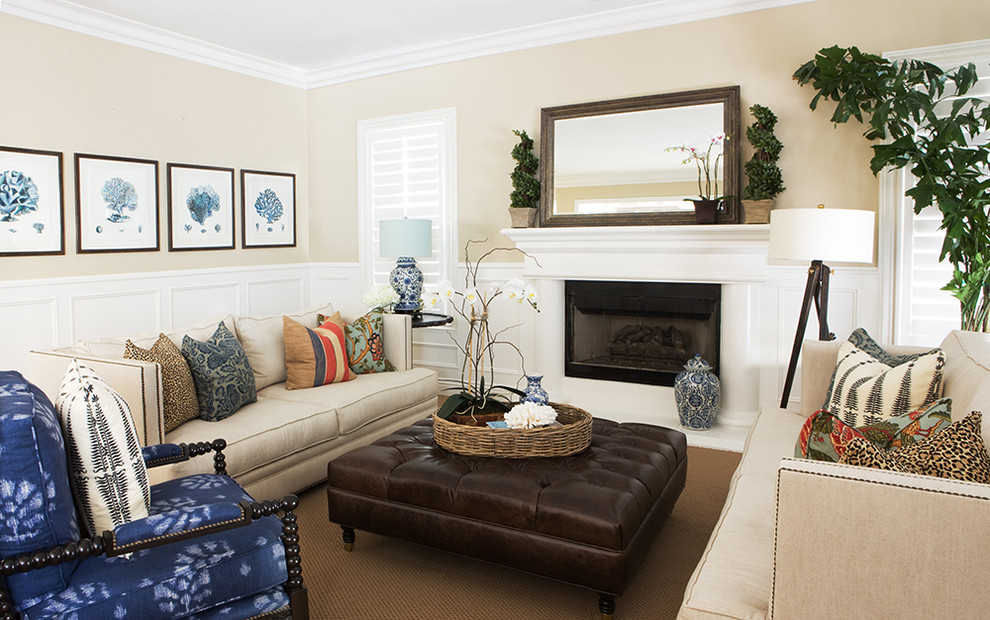 This is an example of an eclectic living room in Orange County.