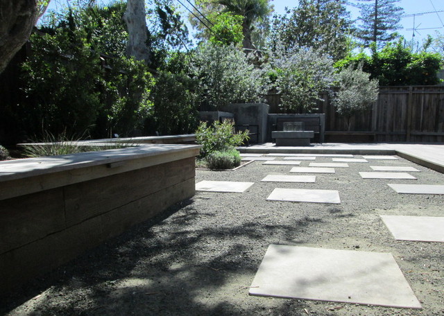 Stewart Family Garden contemporary-garden