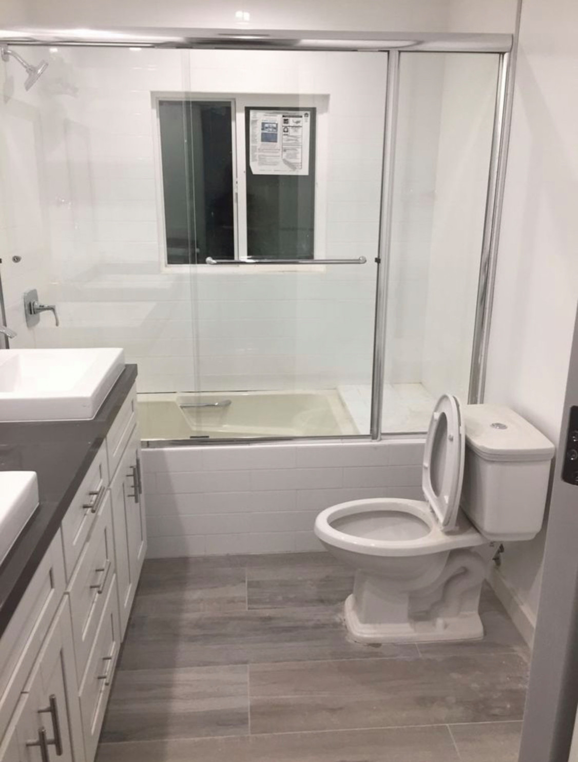 Bathroom remodeling in Lake Balboa