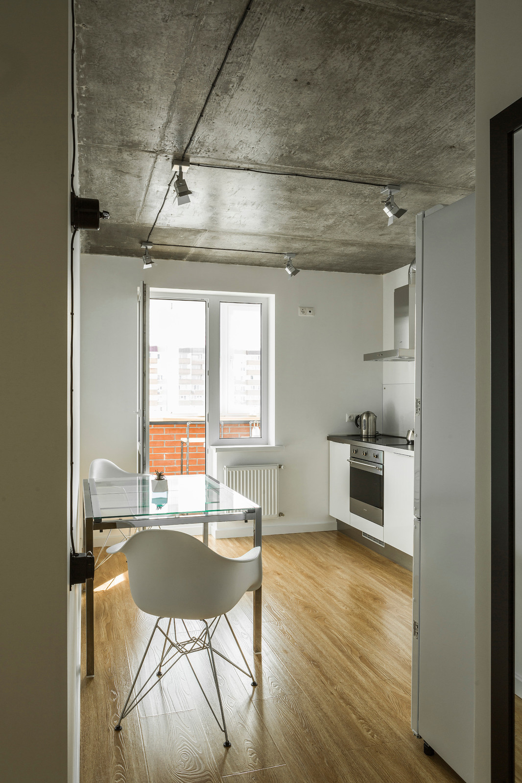 небольшая квартира в современной многоэтажке