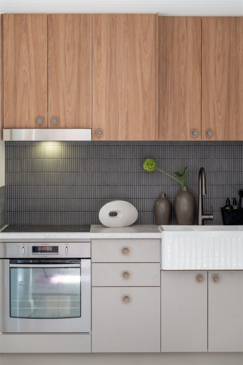 Kit Kat Tile Charm: Gray Kitchen Sink Backsplash Inspirations with White Countertop