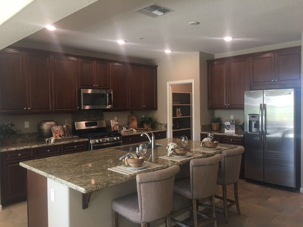 Inspiration for a transitional kitchen remodel in Sacramento