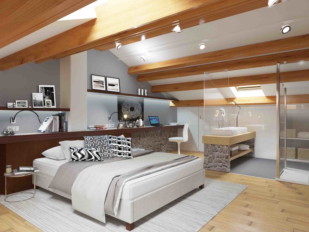 Une importante transformation d'un espace sous les toits. Plusieurs pièces ont é