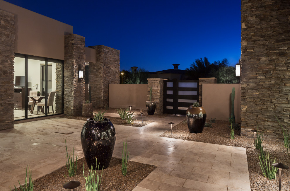 Expansive modern front patio in Phoenix.
