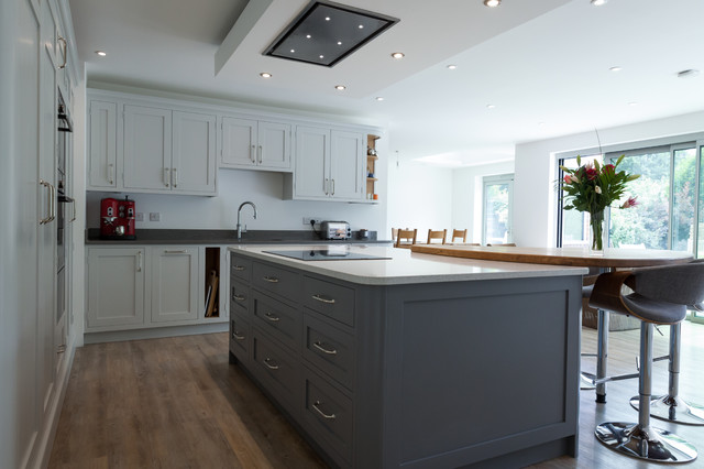 Contemporary Grey Kitchen craftsman-kitchen