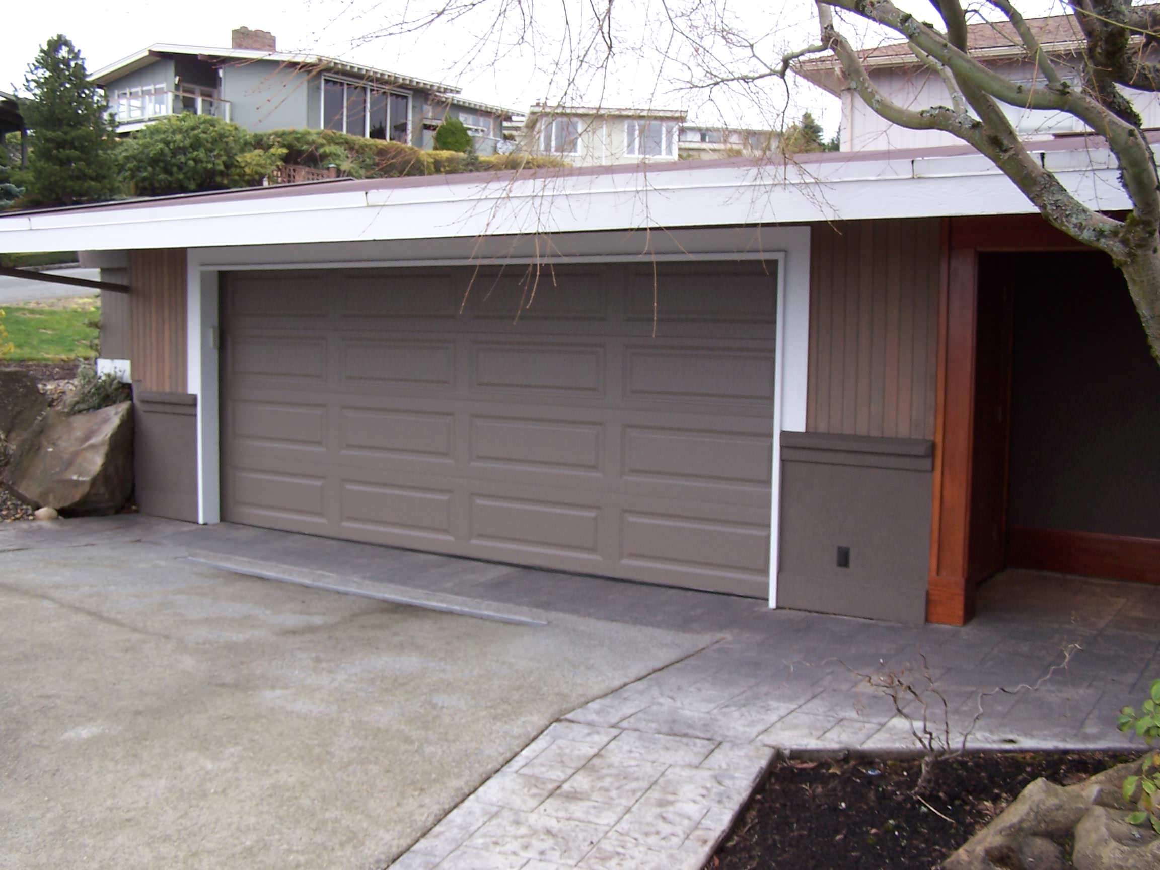 Bellevue/Deck/Siding