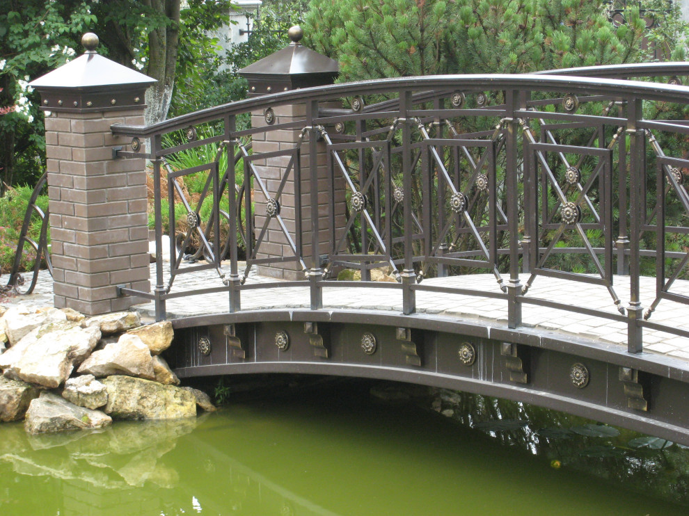 Мостик в классическом стиле