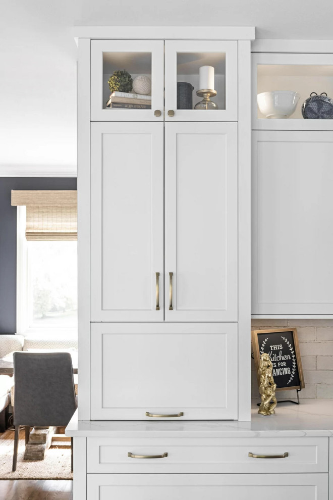 Transitional home design photo in Seattle