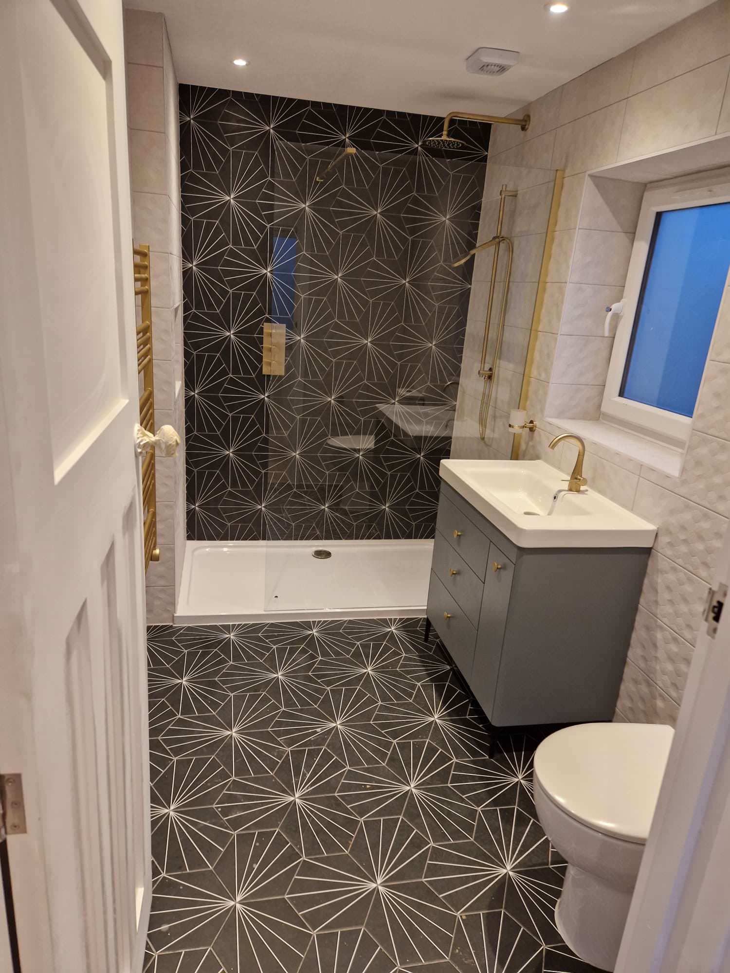 Contemporary Modern Bathroom, St Albans, Hertfordshire