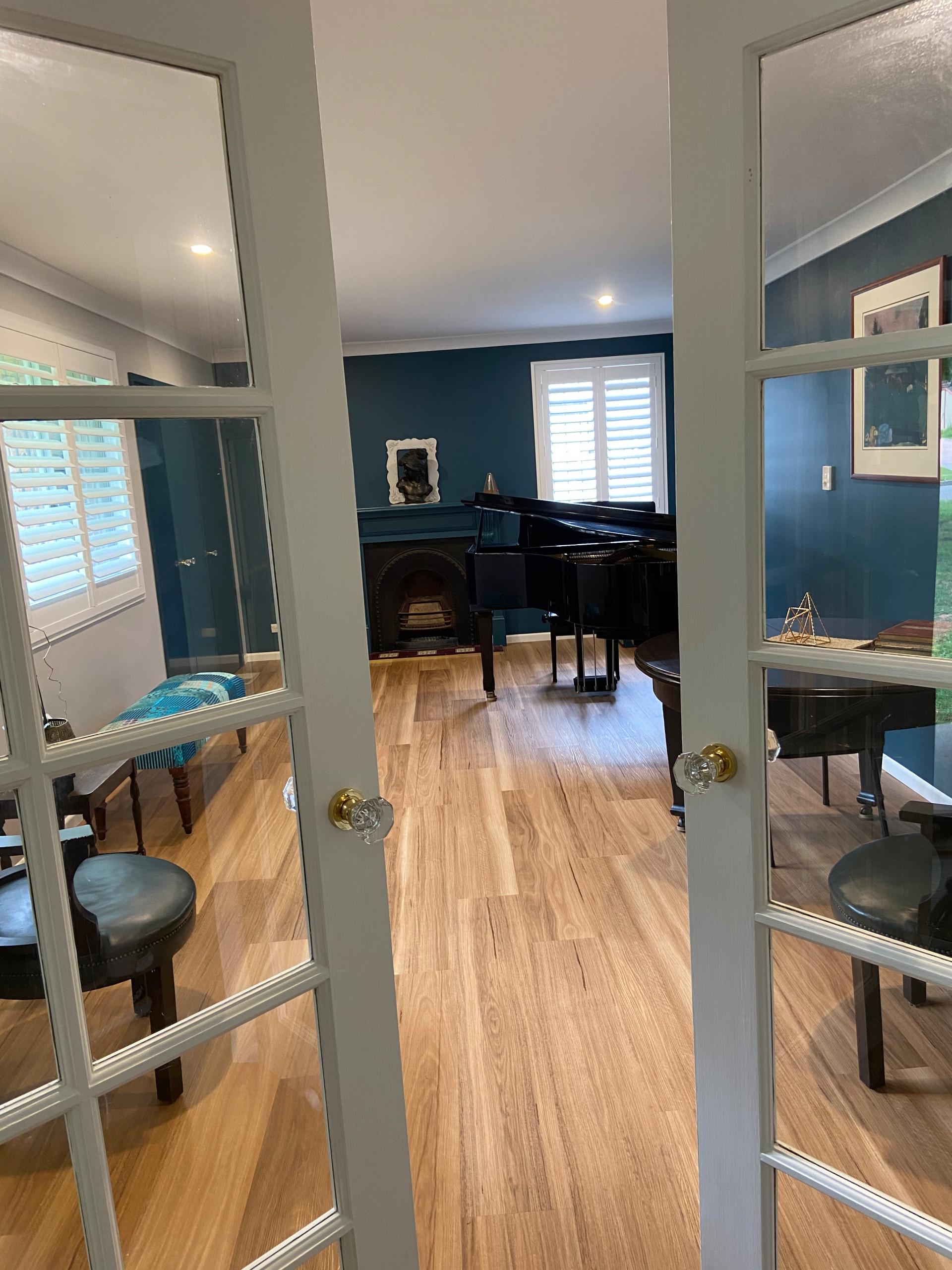 THE PIANO ROOM