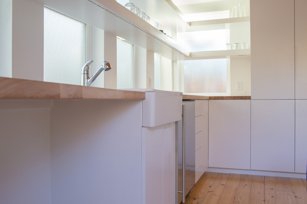 Kitchen - kitchen idea in Austin