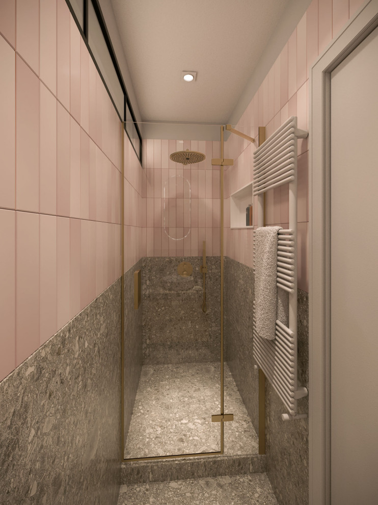 Идея дизайна: главная ванная комната среднего размера в современном стиле с плоскими фасадами, светлыми деревянными фасадами, душем без бортиков, розовой плиткой, керамической плиткой, розовыми стенами, полом из терраццо, настольной раковиной, серым полом, открытым душем, серой столешницей, тумбой под две раковины и встроенной тумбой