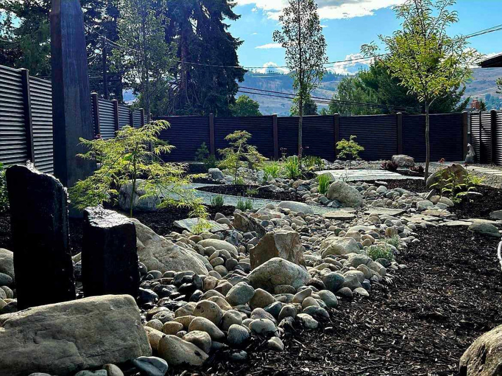 Homeniuk Garden Design and Hardscaping