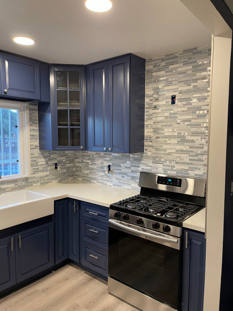Navy Blue Kitchen Remodel - Klassisch - Küche - Los Angeles - von ...